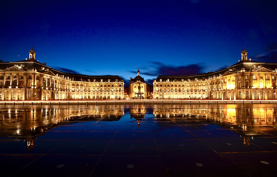 T-shirt souvenir de ville : le guide des 50 plus belles villes de France