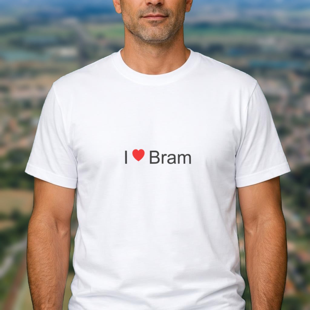 T-shirt I love Bram porté