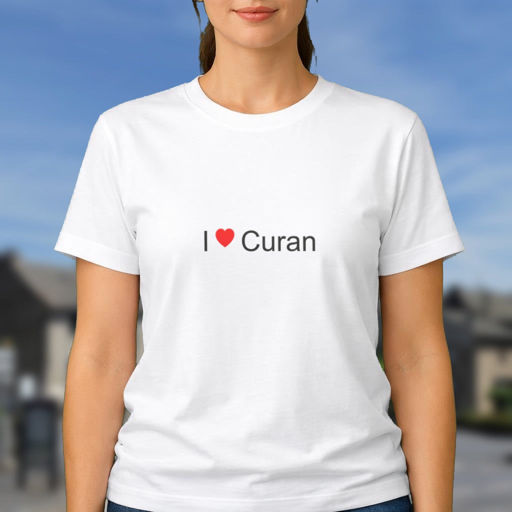 T-shirt I love Curan porté