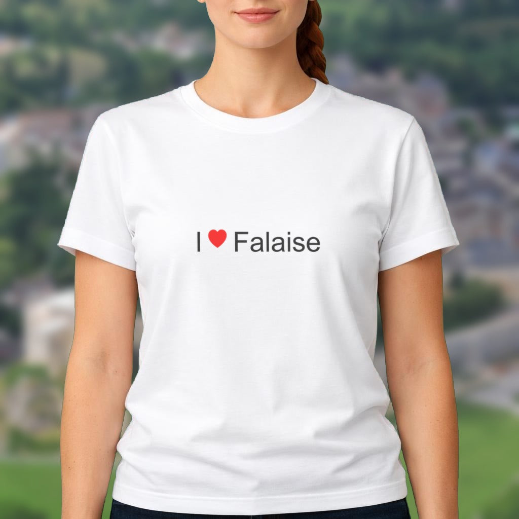 T-shirt I love Falaise (Calvados, 14) porté
