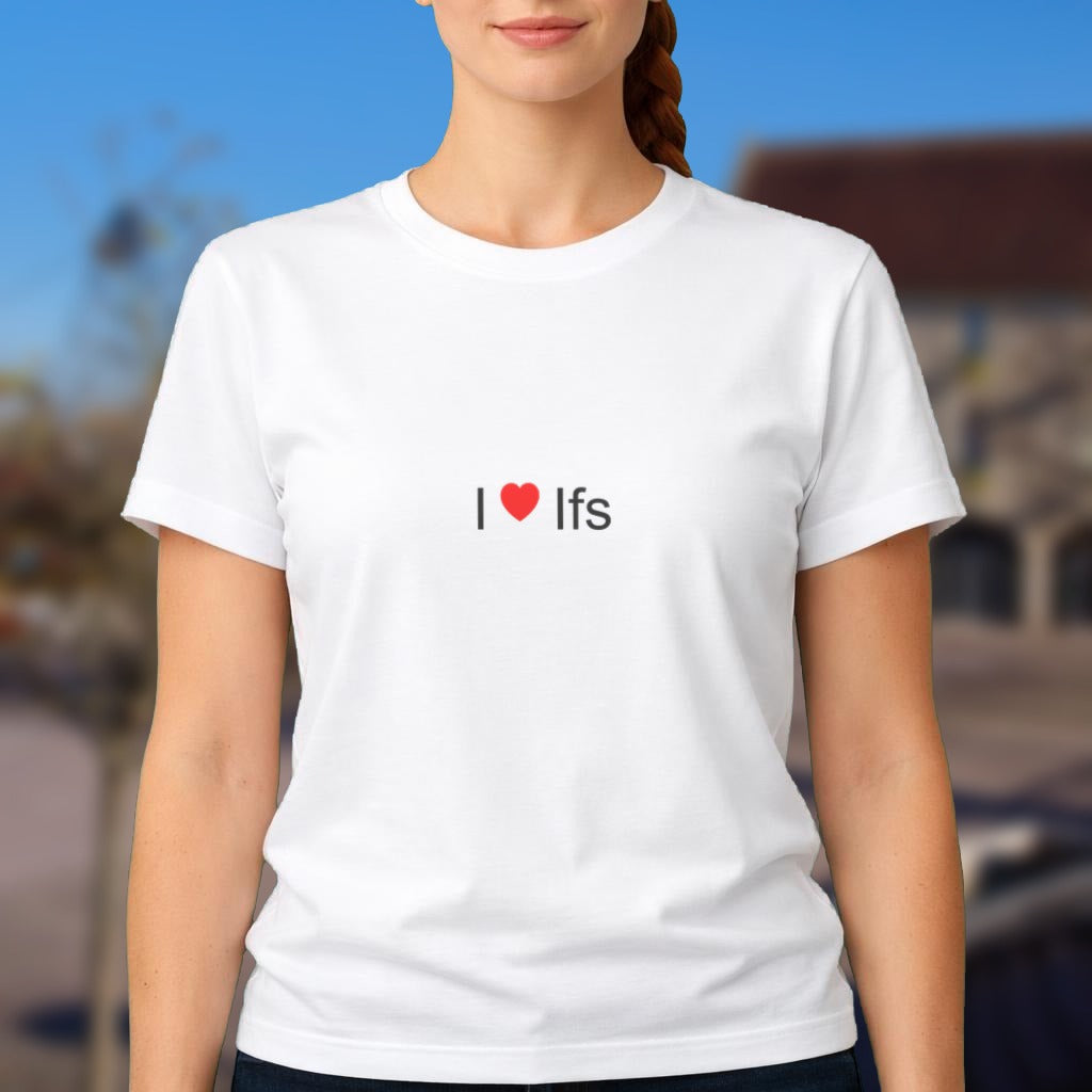 T-shirt I love Ifs porté