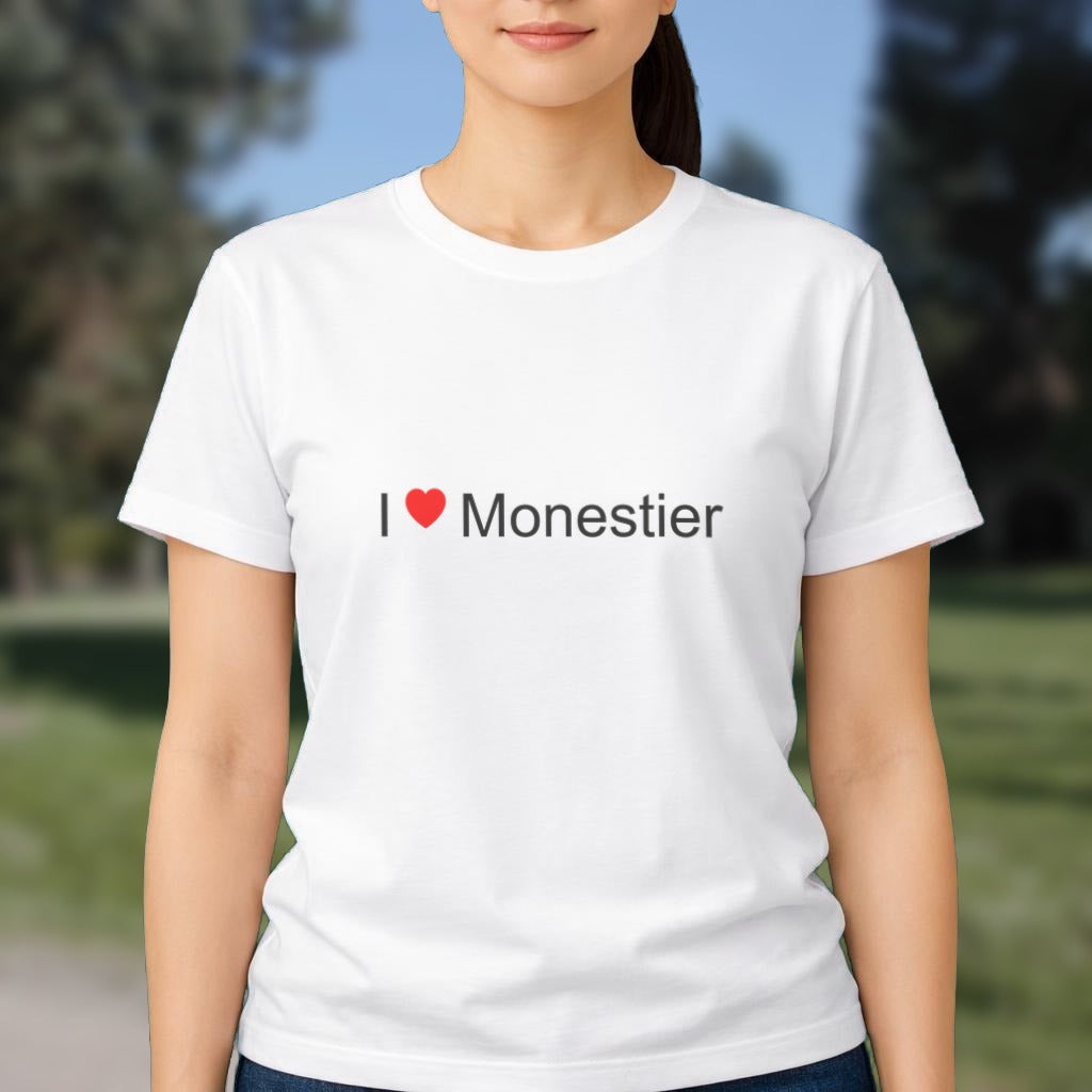T-shirt I love Monestier (24) porté