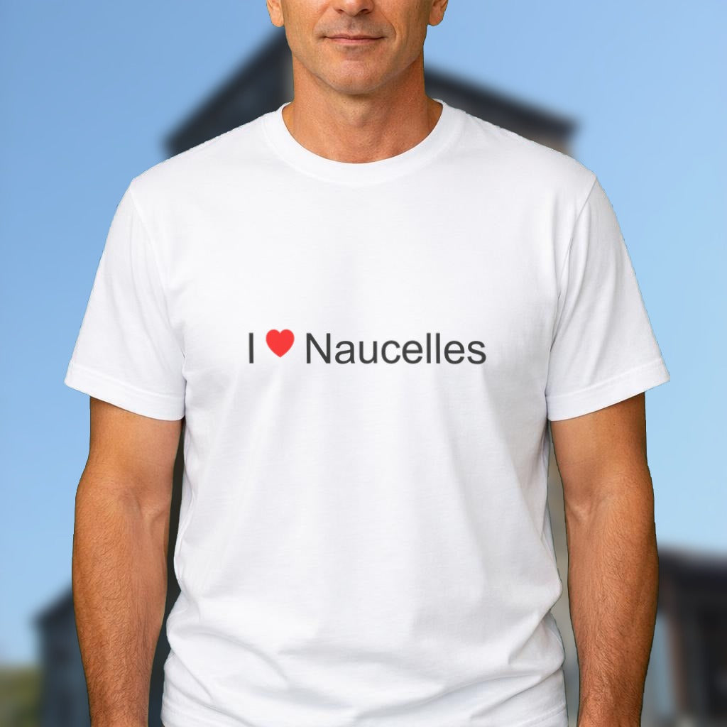 T-shirt I love Naucelles porté