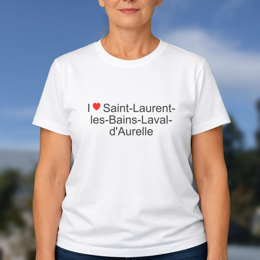 T-shirt I love Saint-Laurent-les-Bains-Laval-d'Aurelle porté