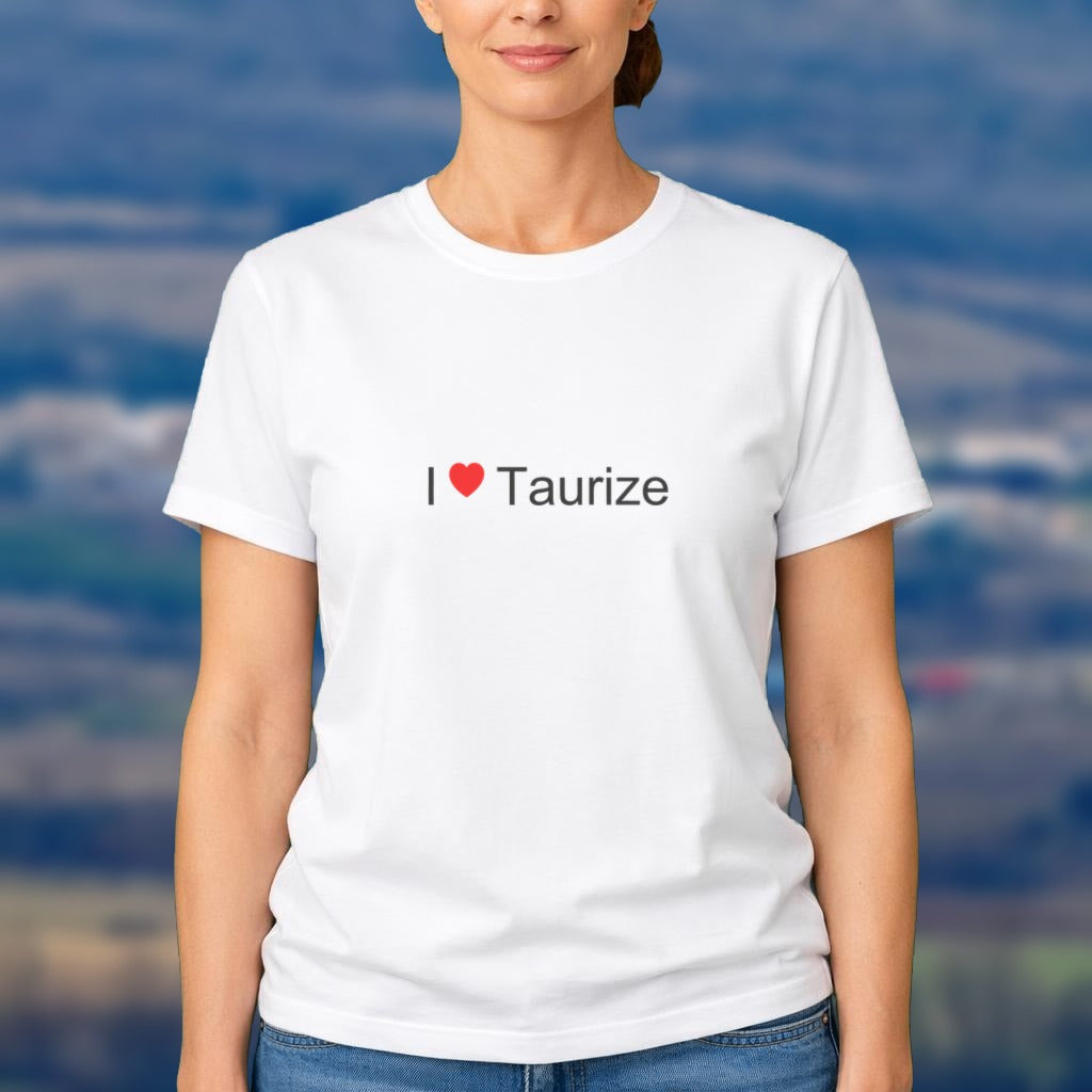 T-shirt I love Taurize porté